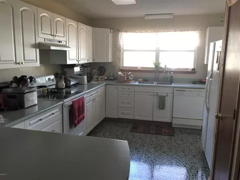 7939 Bunker Rd, Vernon, FL 32462 photo 8