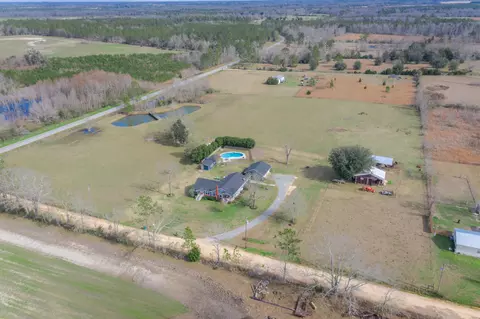 321 Pleas Cir, Chipley, FL 32428 photo 27