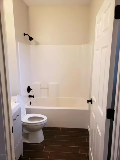 2233 Gallagher Dr, Chipley, FL 32428 photo 7