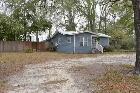 616 Pear St, Chipley, FL 32428 photo 7