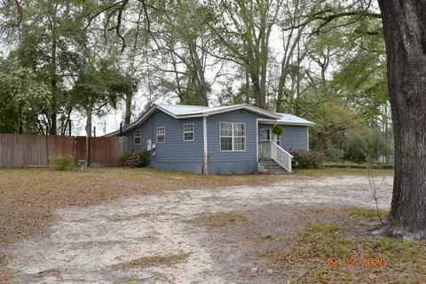 616 Pear St, Chipley, FL 32428 photo 6