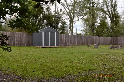 616 Pear St, Chipley, FL 32428 photo 9