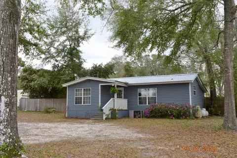 616 Pear St, Chipley, FL 32428 photo 5
