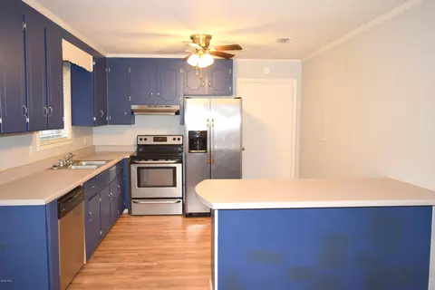 735 Gilbert Dr, Chipley, FL 32428 photo 5