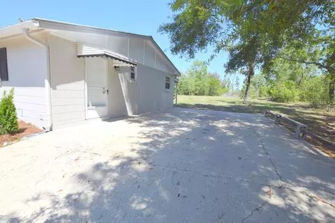 1752 Cara Ct, Chipley, FL 32428 photo 2