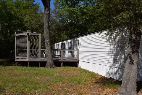 58 Oakcrest Dr, Freeport, FL 32439 photo 1