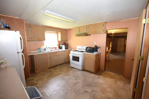 553 2nd St, Chipley, FL 32428 photo 8