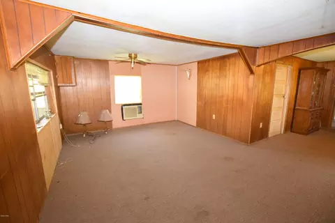 553 2nd St, Chipley, FL 32428 photo 5