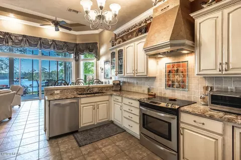 1009 Lake Dr, Niceville, FL 32578 photo 27