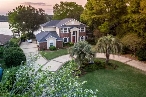 1009 Lake Dr, Niceville, FL 32578 photo 1