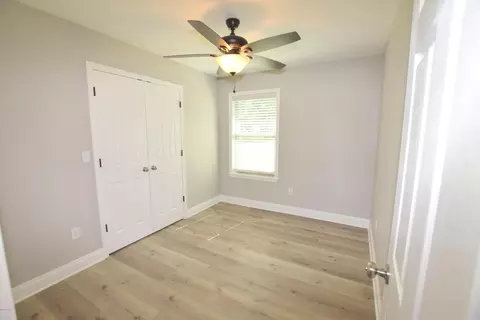 660 2nd St, Chipley, FL 32428 photo 5