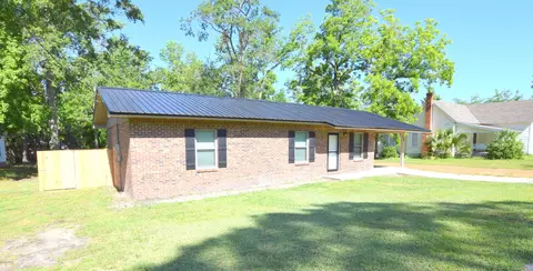 660 2nd St, Chipley, FL 32428 photo 1