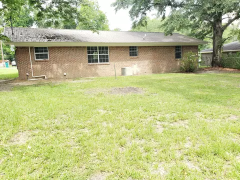 551 Davis St, Chipley, FL 32428 photo 4