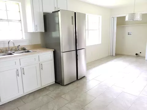 551 Davis St, Chipley, FL 32428 photo 7