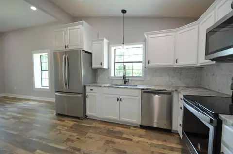 833 8th St, Chipley, FL 32428 photo 7
