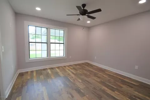833 8th St, Chipley, FL 32428 photo 16