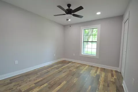 833 8th St, Chipley, FL 32428 photo 13