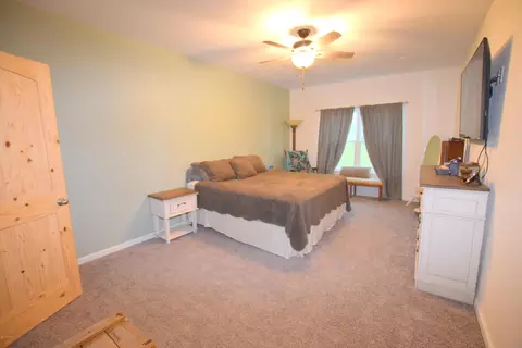 503 Lakepointe Dr, Chipley, FL 32428 photo 8