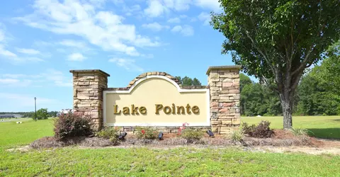 503 Lakepointe Dr, Chipley, FL 32428 photo 2