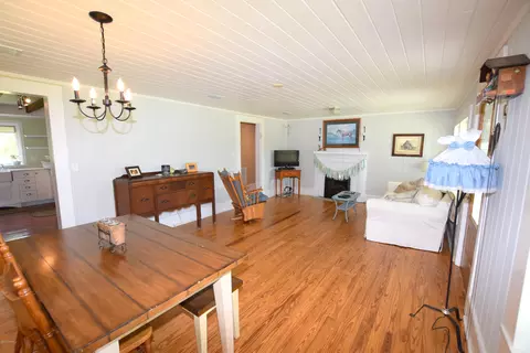 1082 Clayton Rd, Chipley, FL 32428 photo 3