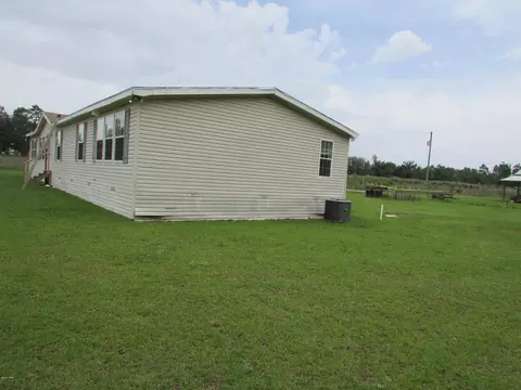 6488 Wolf Pond Rd, Bascom, FL 32423 photo 14