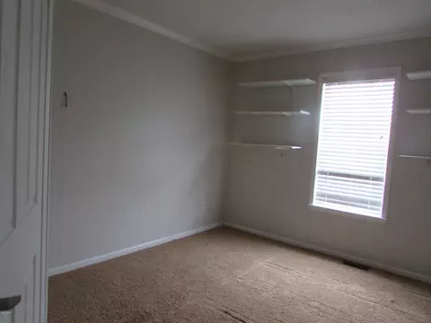 6488 Wolf Pond Rd, Bascom, FL 32423 photo 8