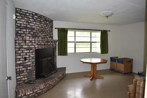 686 Corbin Rd, Chipley, FL 32428 photo 5