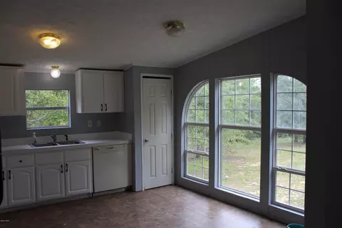 4580 Moss Hill Rd, Chipley, FL 32428 photo 3