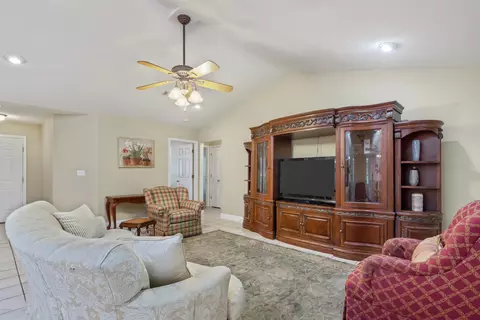5805 Hilary St, Crestview, FL 32539 photo 13