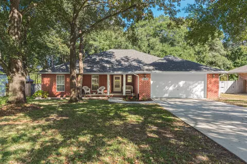 5805 Hilary St, Crestview, FL 32539 photo 1