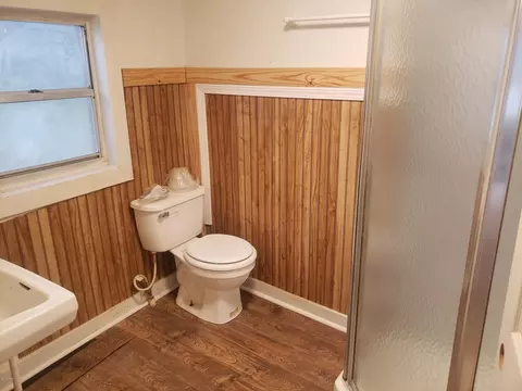 610 Pear St, Chipley, FL 32428 photo 8