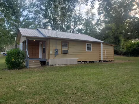 610 Pear St, Chipley, FL 32428 photo 14