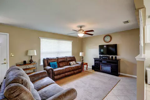 2196 Shelby Ct, Chipley, FL 32428 photo 3