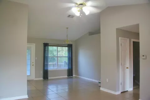 5203 Whitehurst Ln, Crestview, FL 32536 photo 2