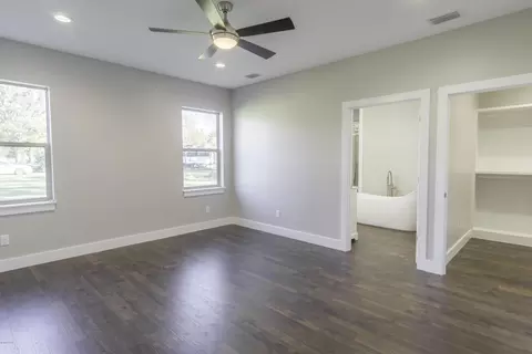 745 4th St, Chipley, FL 32428 photo 17