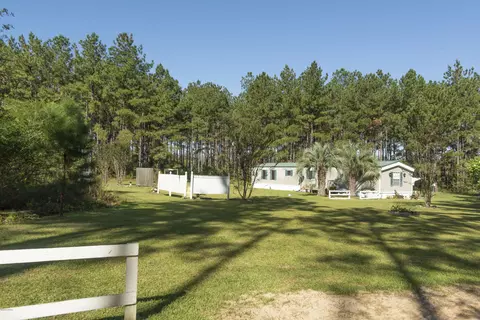 1626 Buddy Rd, Chipley, FL 32428 photo 2