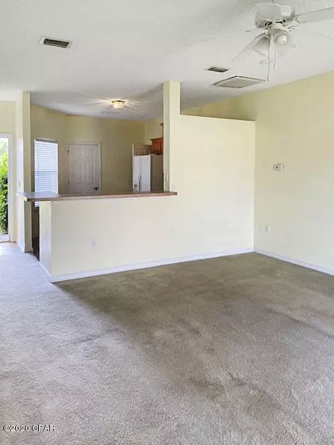 2230 Chase St, Chipley, FL 32428 photo 5
