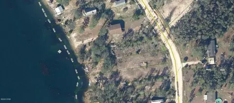 3351 Crystal Lake Dr, Chipley, FL 32428 photo 1