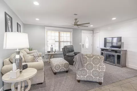 720 7th St, Chipley, FL 32428 photo 3