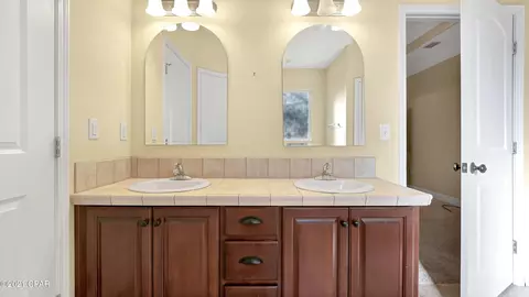 2185 Preston Cir, Chipley, FL 32428 photo 8