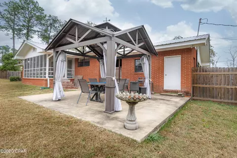 652 2nd St, Chipley, FL 32428 photo 14
