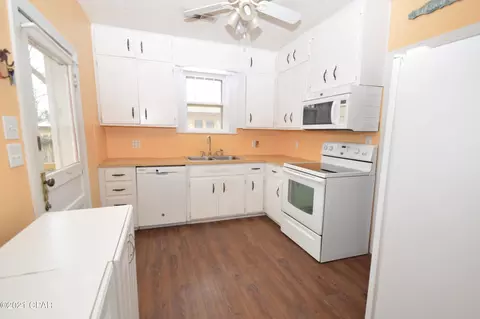 1319 Watts Ave, Chipley, FL 32428 photo 5