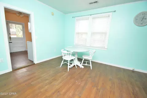 1319 Watts Ave, Chipley, FL 32428 photo 2