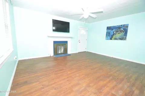 1319 Watts Ave, Chipley, FL 32428 photo 3