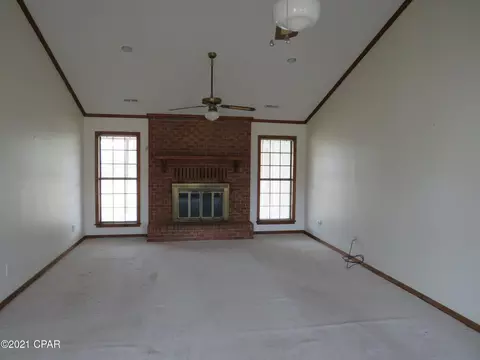 794 5th St, Chipley, FL 32428 photo 7