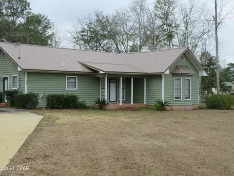 794 5th St, Chipley, FL 32428 photo 2