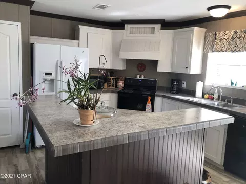 2376 Rolling Pines Rd, Chipley, FL 32428 photo 6