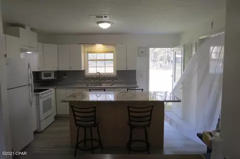 518 2nd St, Chipley, FL 32428 photo 5