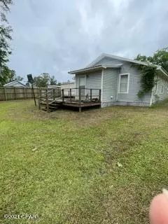 605 2nd St, Chipley, FL 32428 photo 11