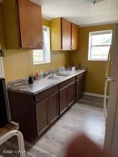 605 2nd St, Chipley, FL 32428 photo 5
